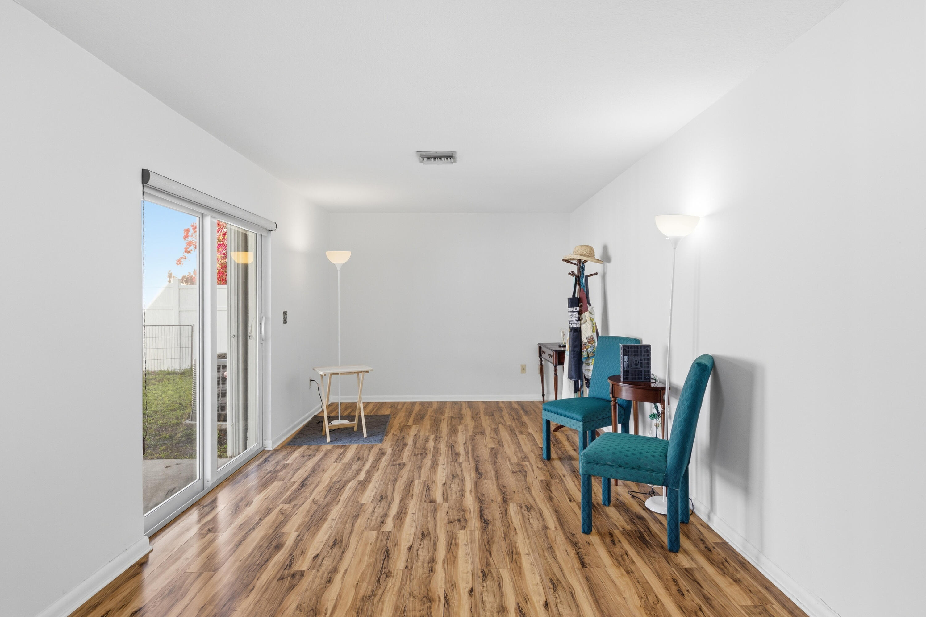 QUATRAINE - Residential