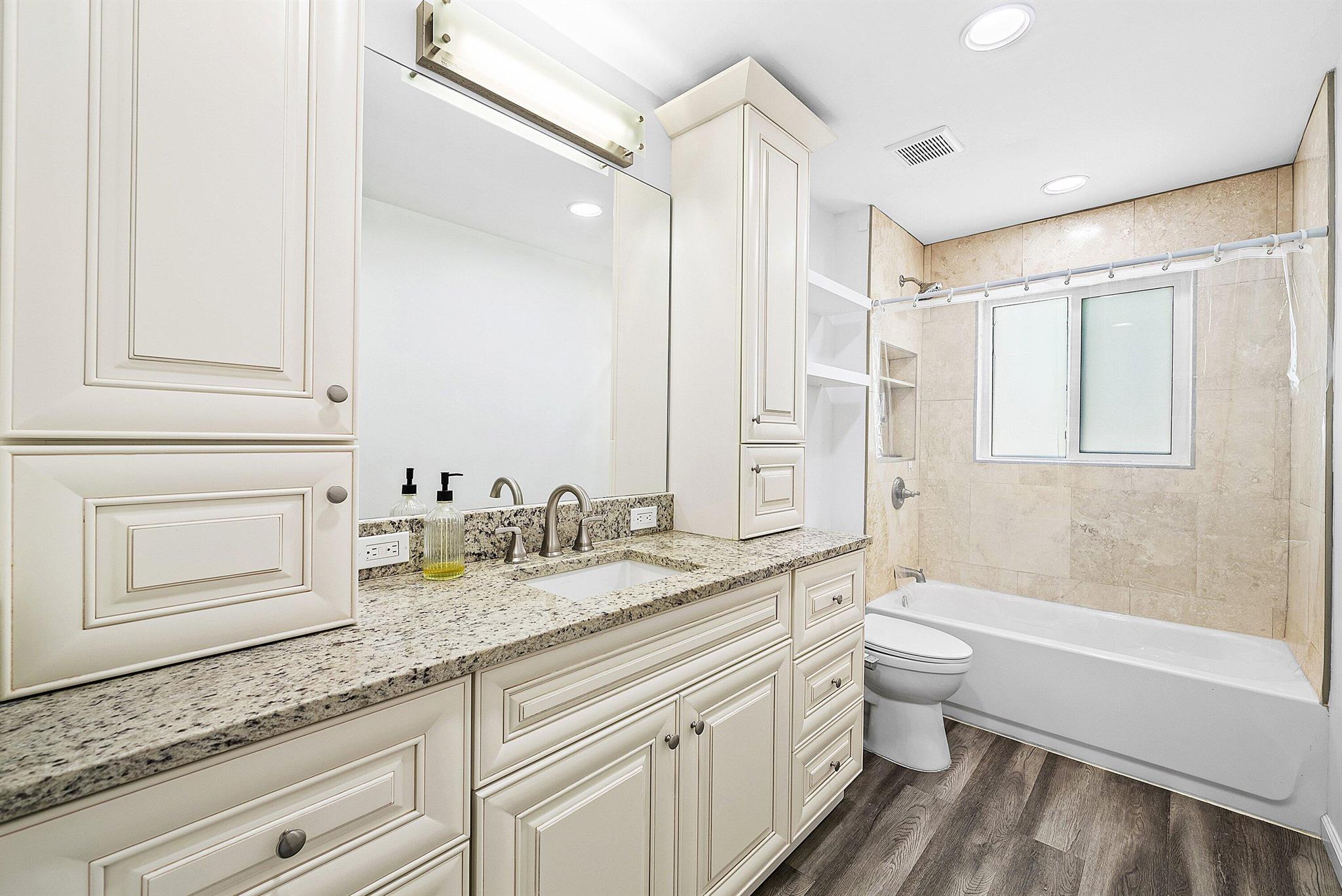 PENN PARK REPLAT - Residential Lease