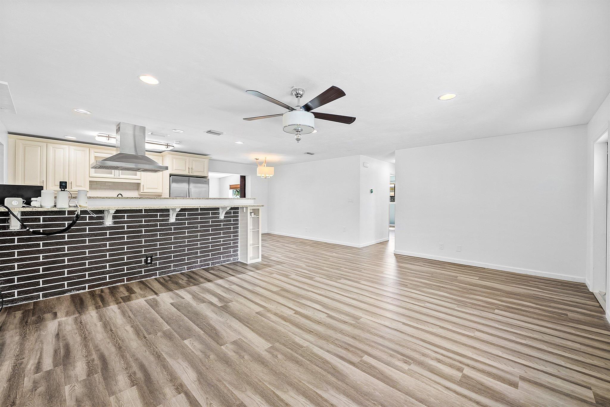PENN PARK REPLAT - Residential Lease