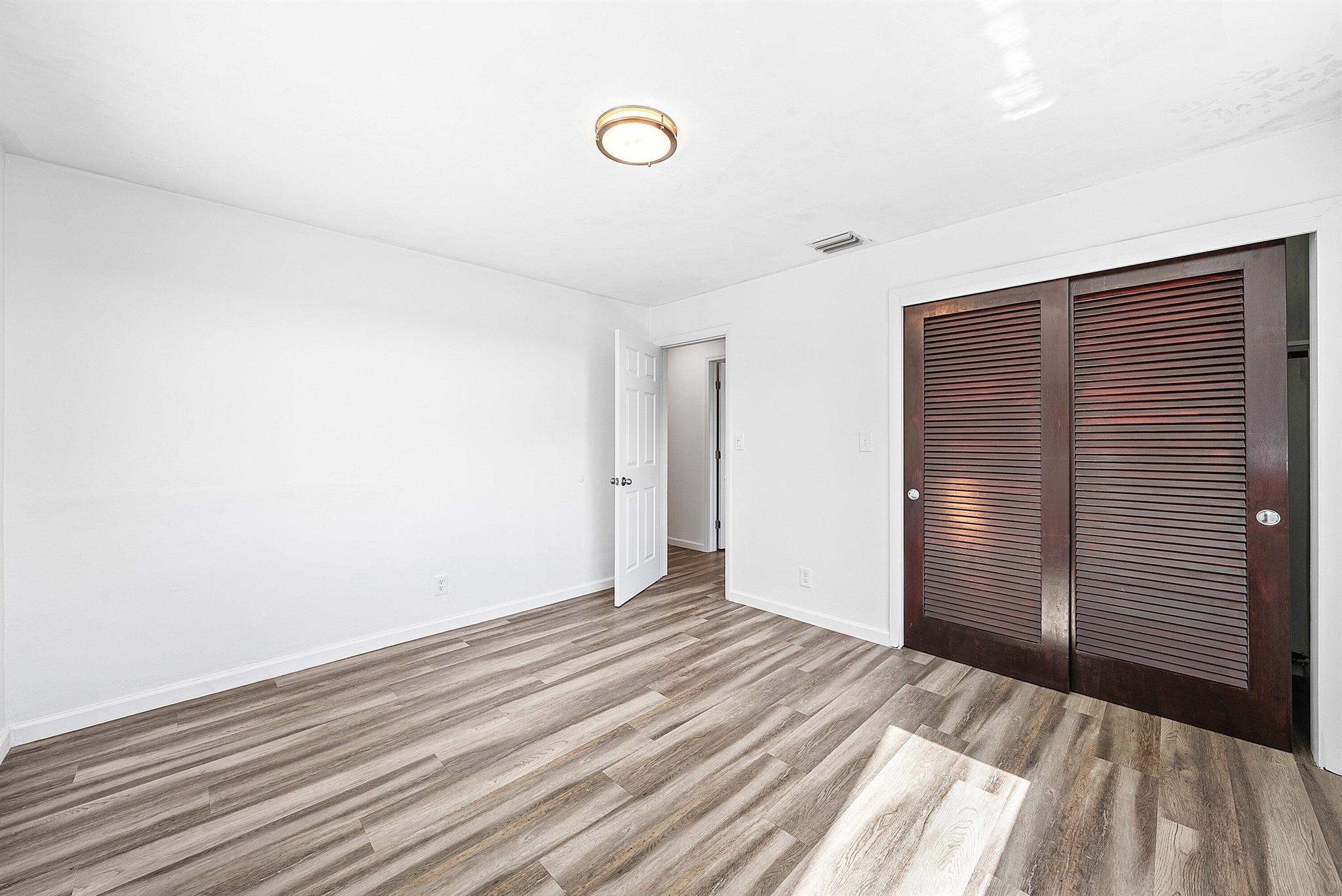 PENN PARK REPLAT - Residential Lease