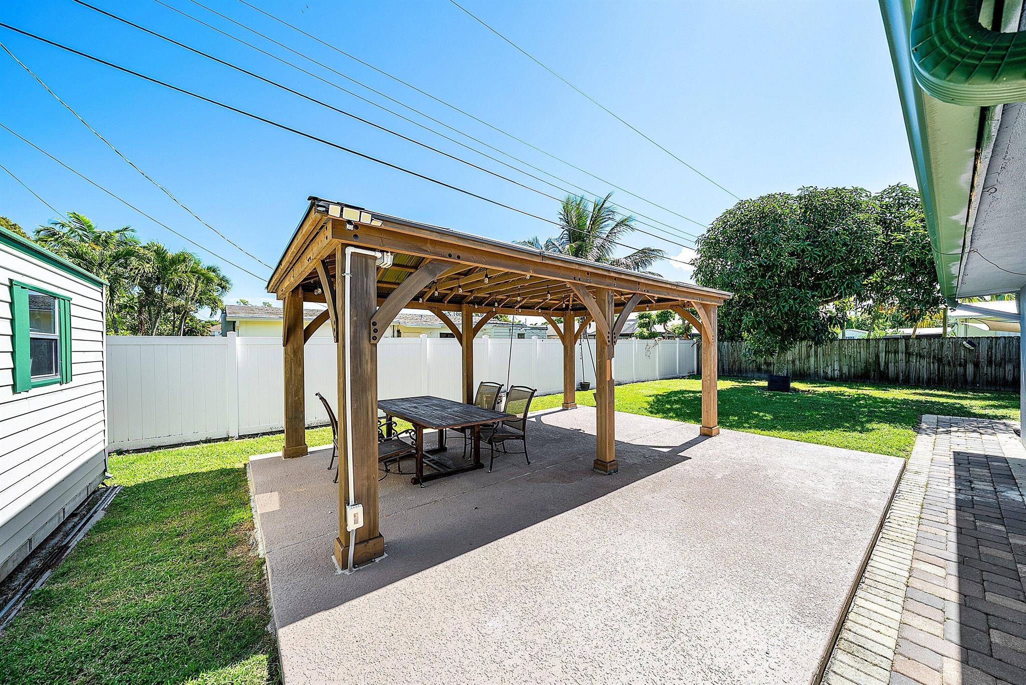 PENN PARK REPLAT - Residential Lease