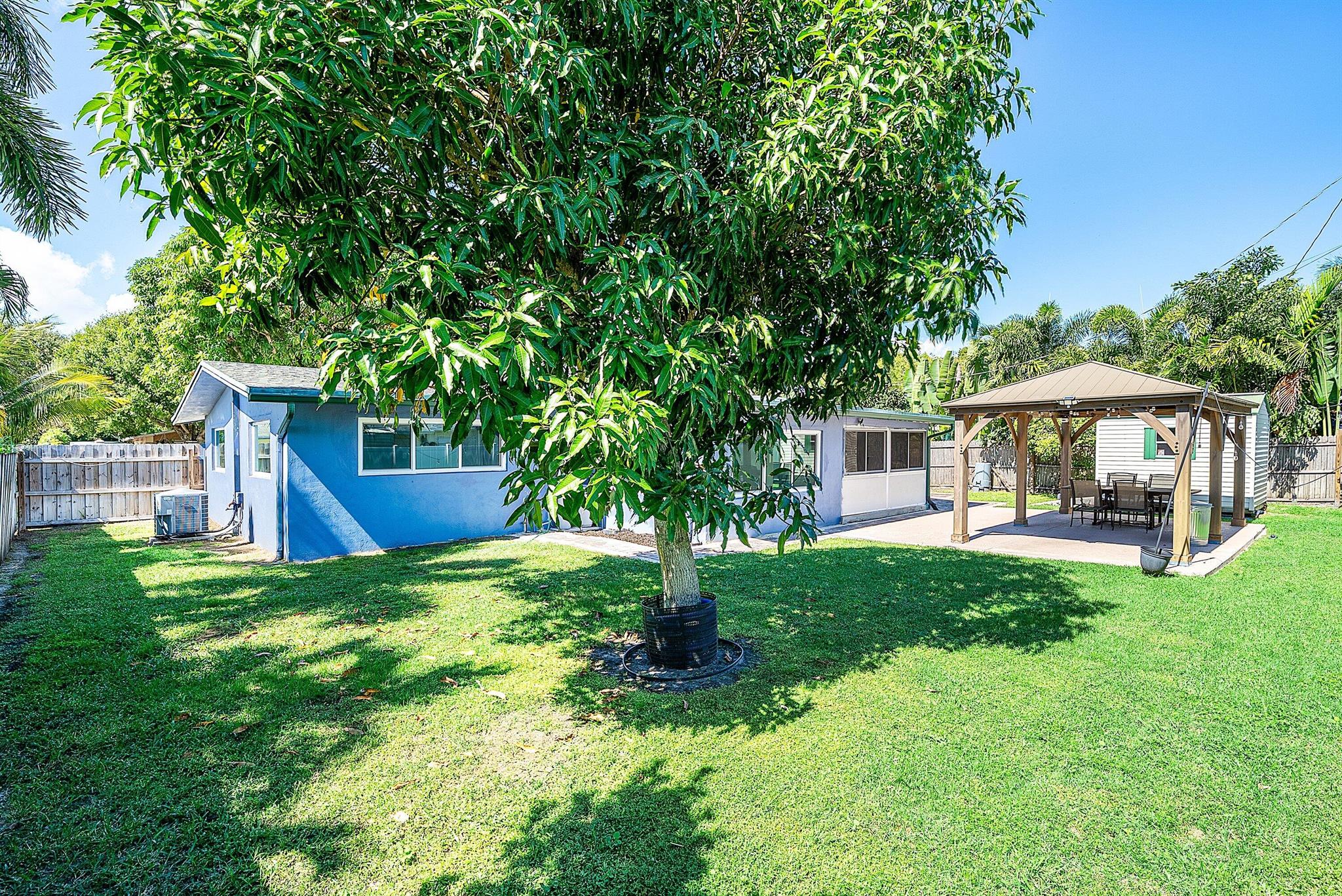 PENN PARK REPLAT - Residential Lease