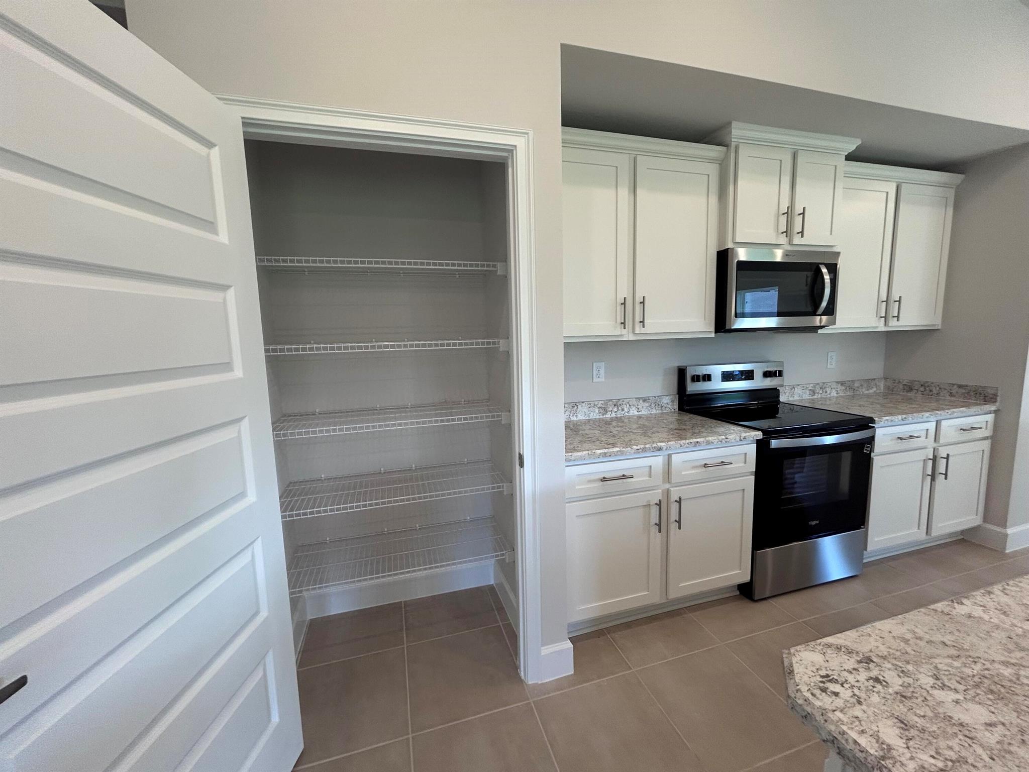 8638 Giovanni Avenue
