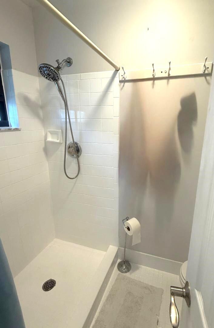 PINES OF OAKLAND - Residential