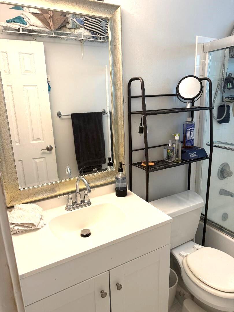 PINES OF OAKLAND - Residential