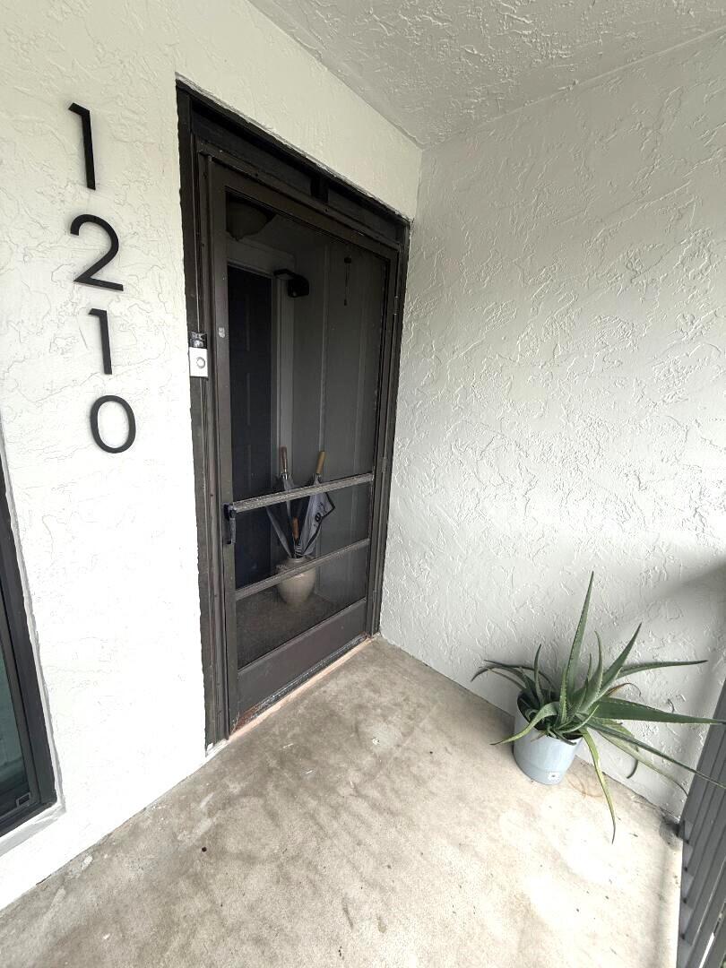 2720 S Oakland Forest Drive 1210