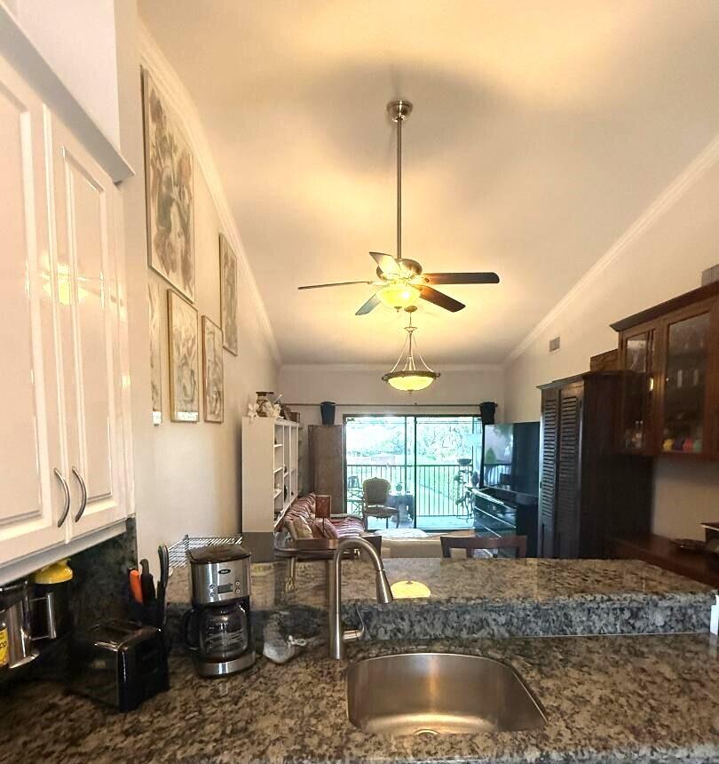 2720 S Oakland Forest Drive 1210