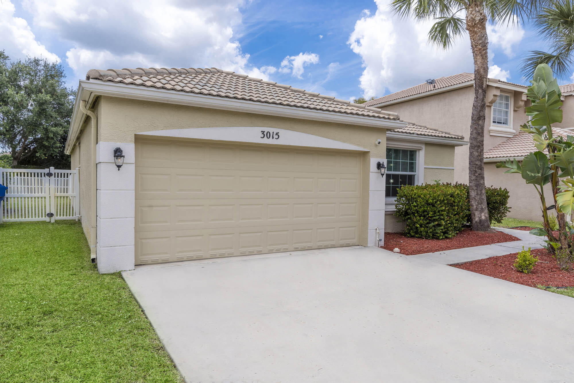 MADISON GREEN PL 1 - Residential