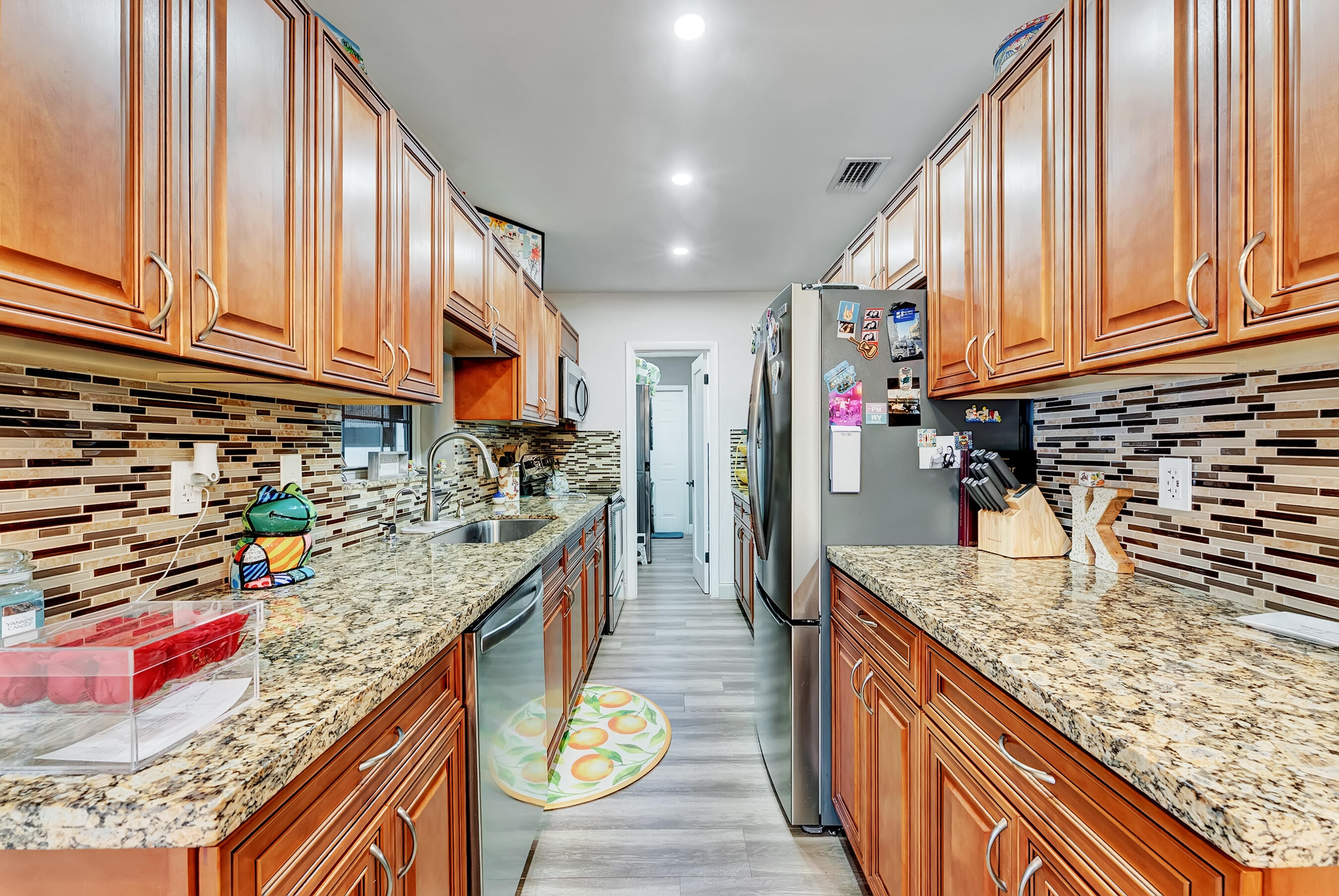 TROPIC PALMS 2 - Residential