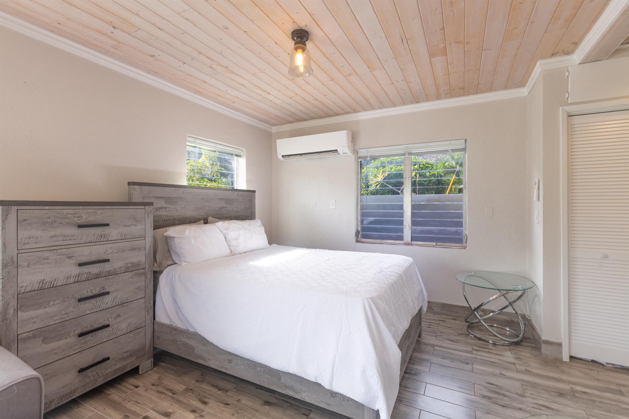 LAKE WORTH TOWN OF - Residential Lease