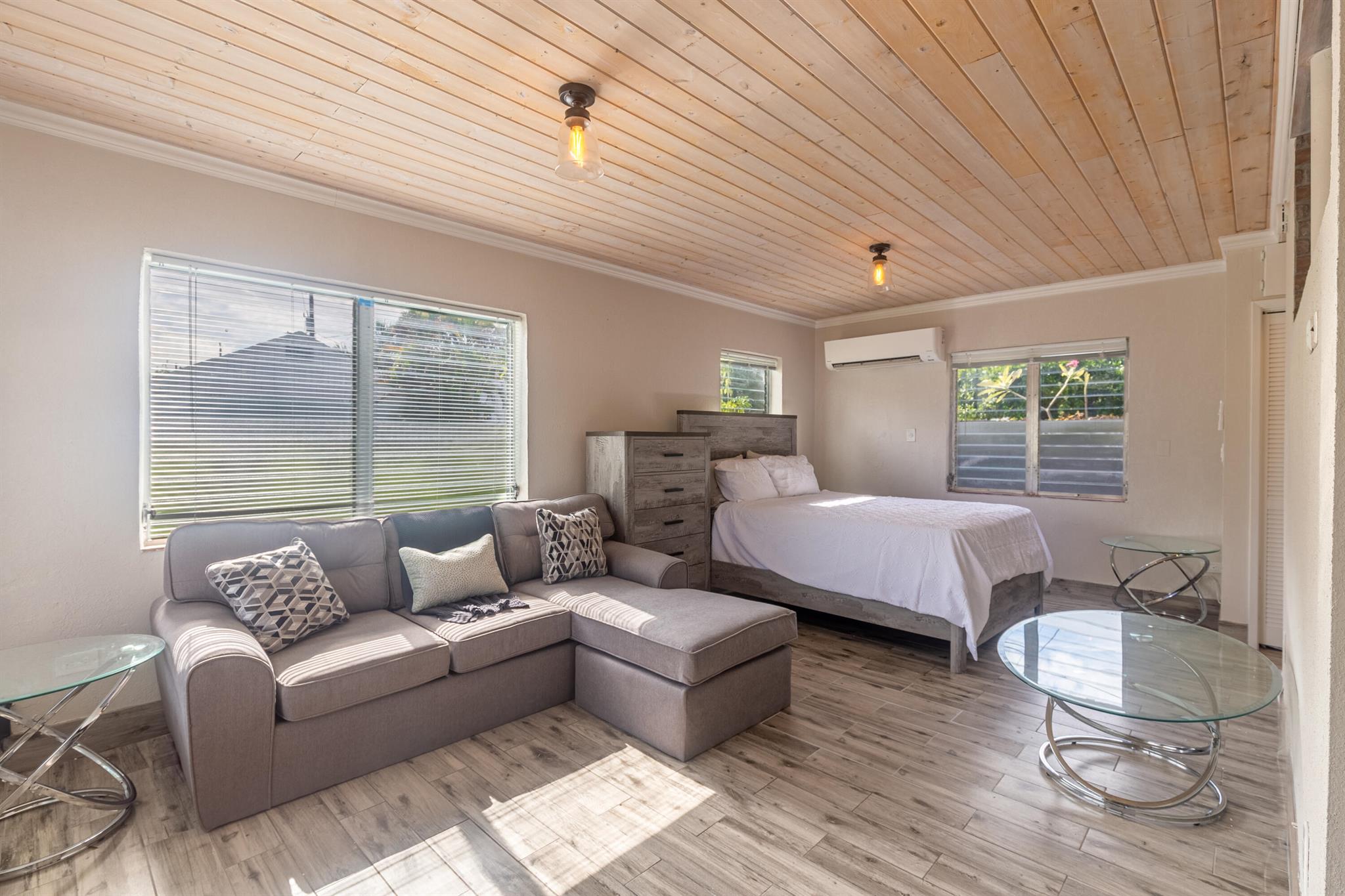 LAKE WORTH TOWN OF - Residential Lease