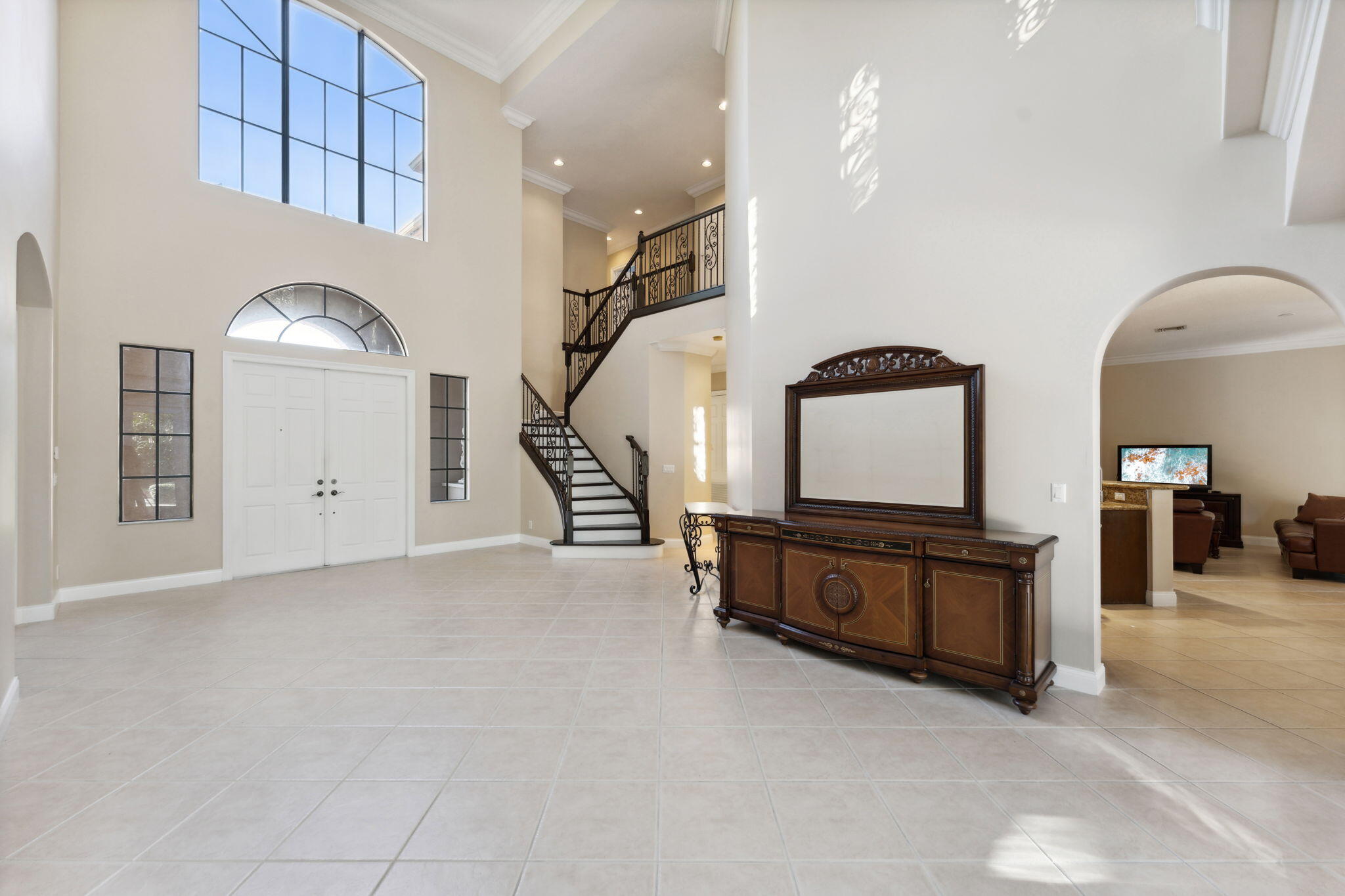 Properties 10380 Trianon Place