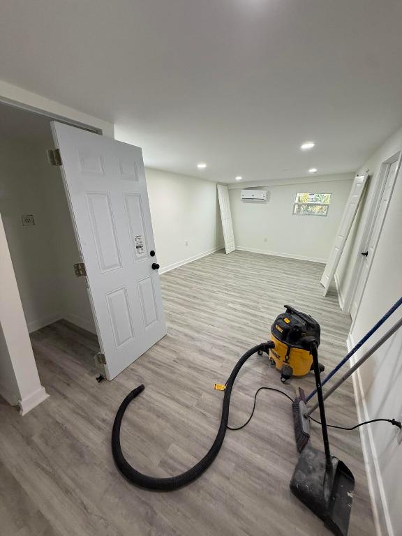 GOLFVIEW HGTS PL 8 IN PB 24 PGS 103 & 104 - Residential