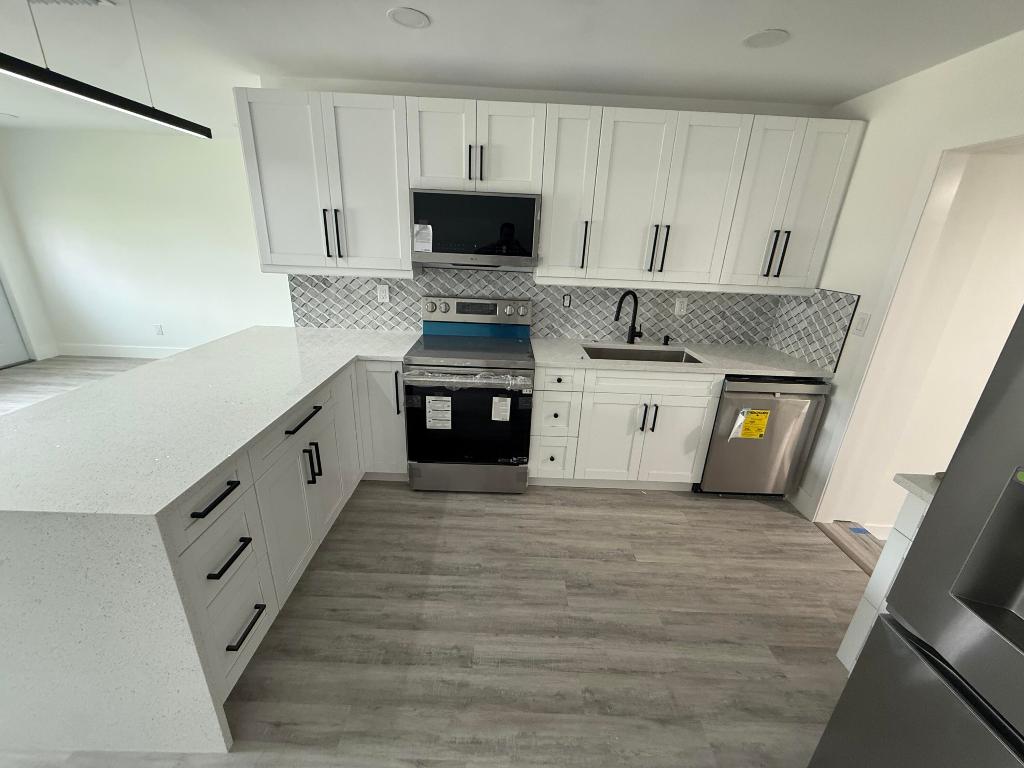 GOLFVIEW HGTS PL 8 IN PB 24 PGS 103 & 104 - Residential