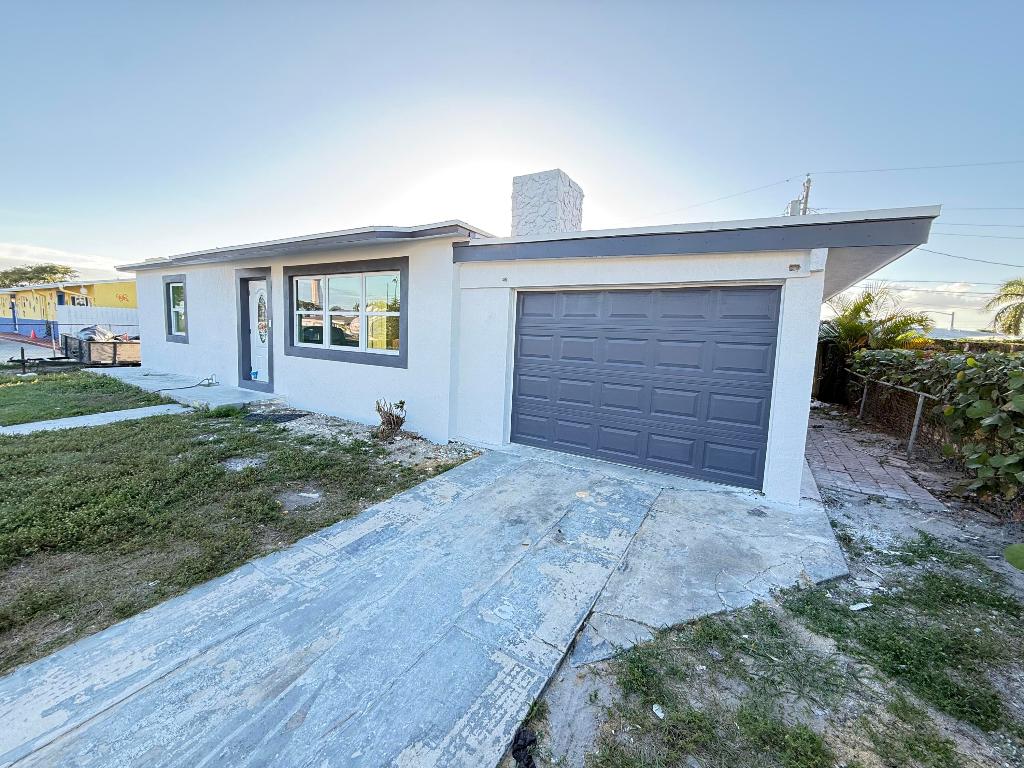 GOLFVIEW HGTS PL 8 IN PB 24 PGS 103 & 104 - Residential