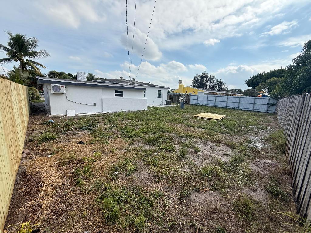 GOLFVIEW HGTS PL 8 IN PB 24 PGS 103 & 104 - Residential