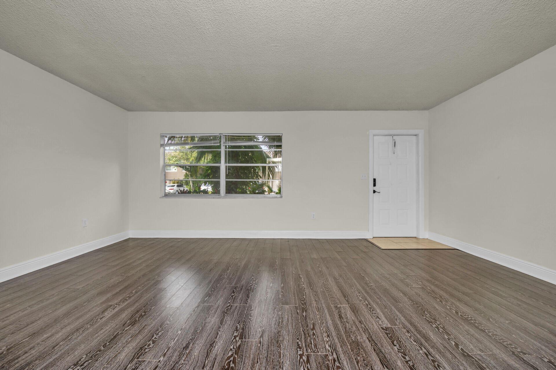 9050 NW 28th Street 114