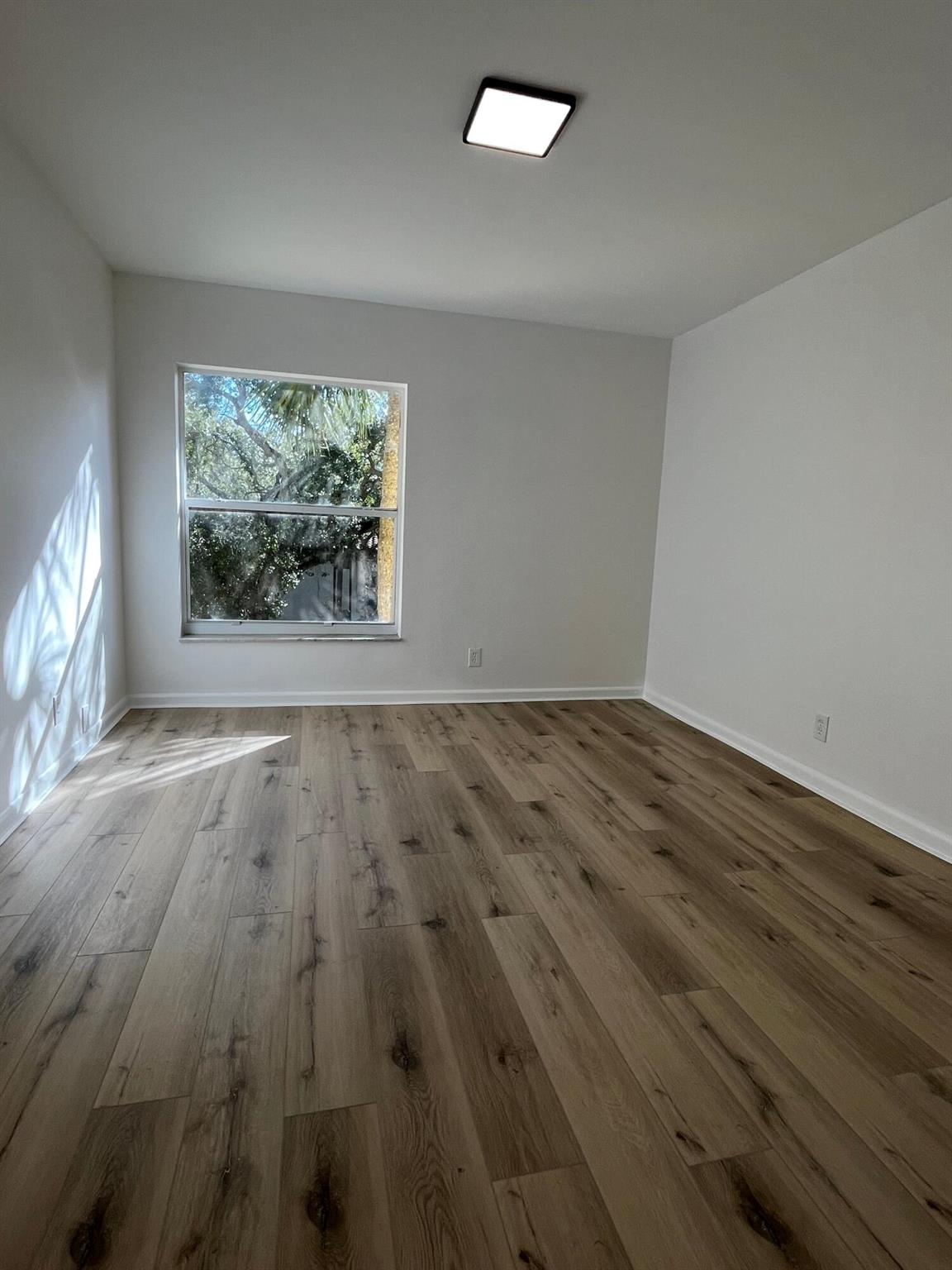 CASA DEL RIO CONDO - Residential Lease