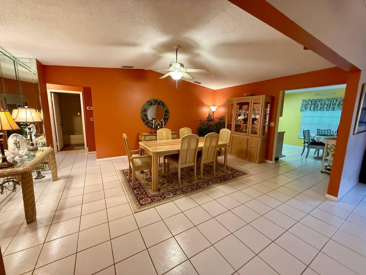 5496 Viburnum Circle