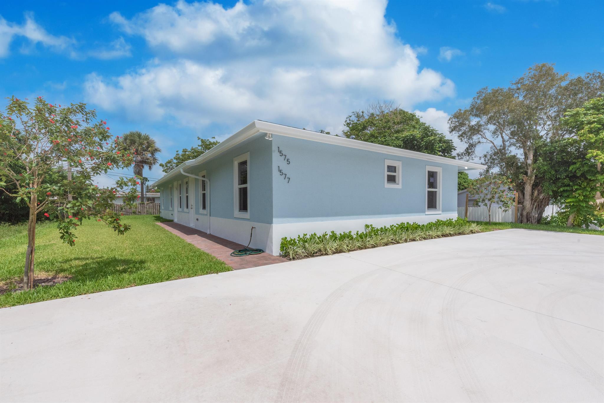 1575 Meridian Road 1577