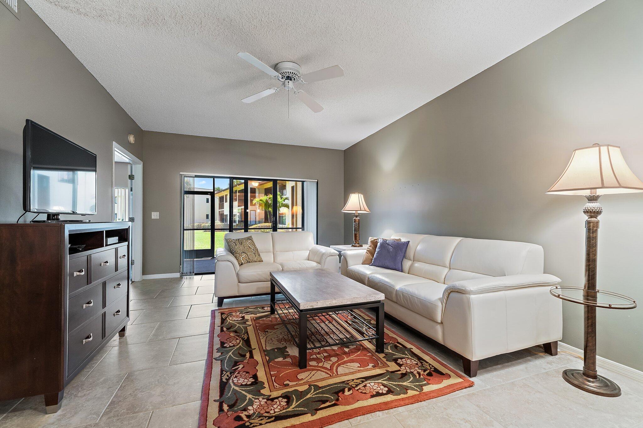 WILLIAMSBURG AT HERITAGE RIDGE CONDO - Residential