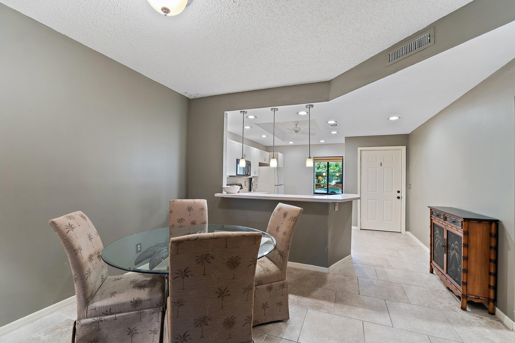 WILLIAMSBURG AT HERITAGE RIDGE CONDO - Residential