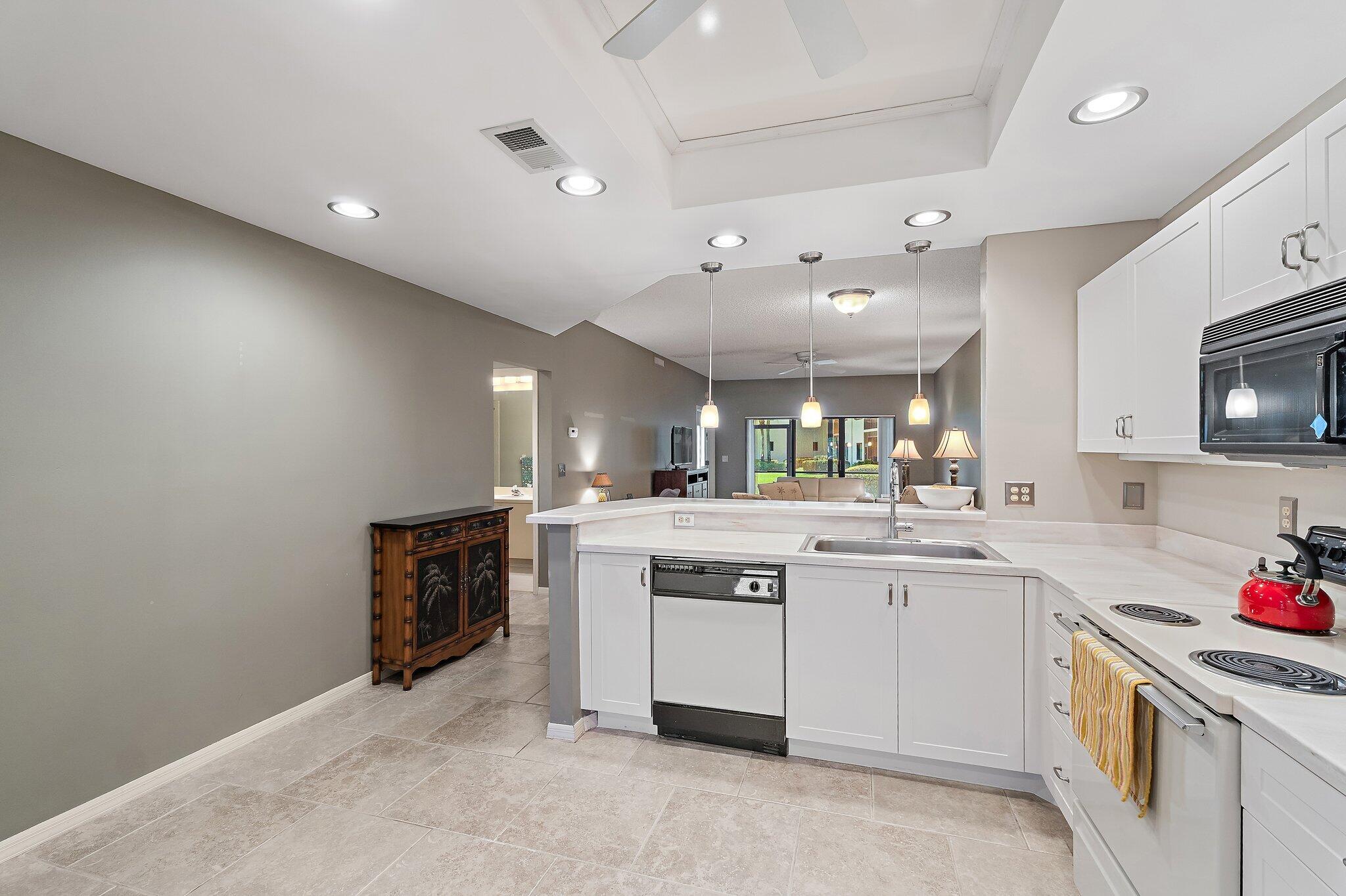 WILLIAMSBURG AT HERITAGE RIDGE CONDO - Residential