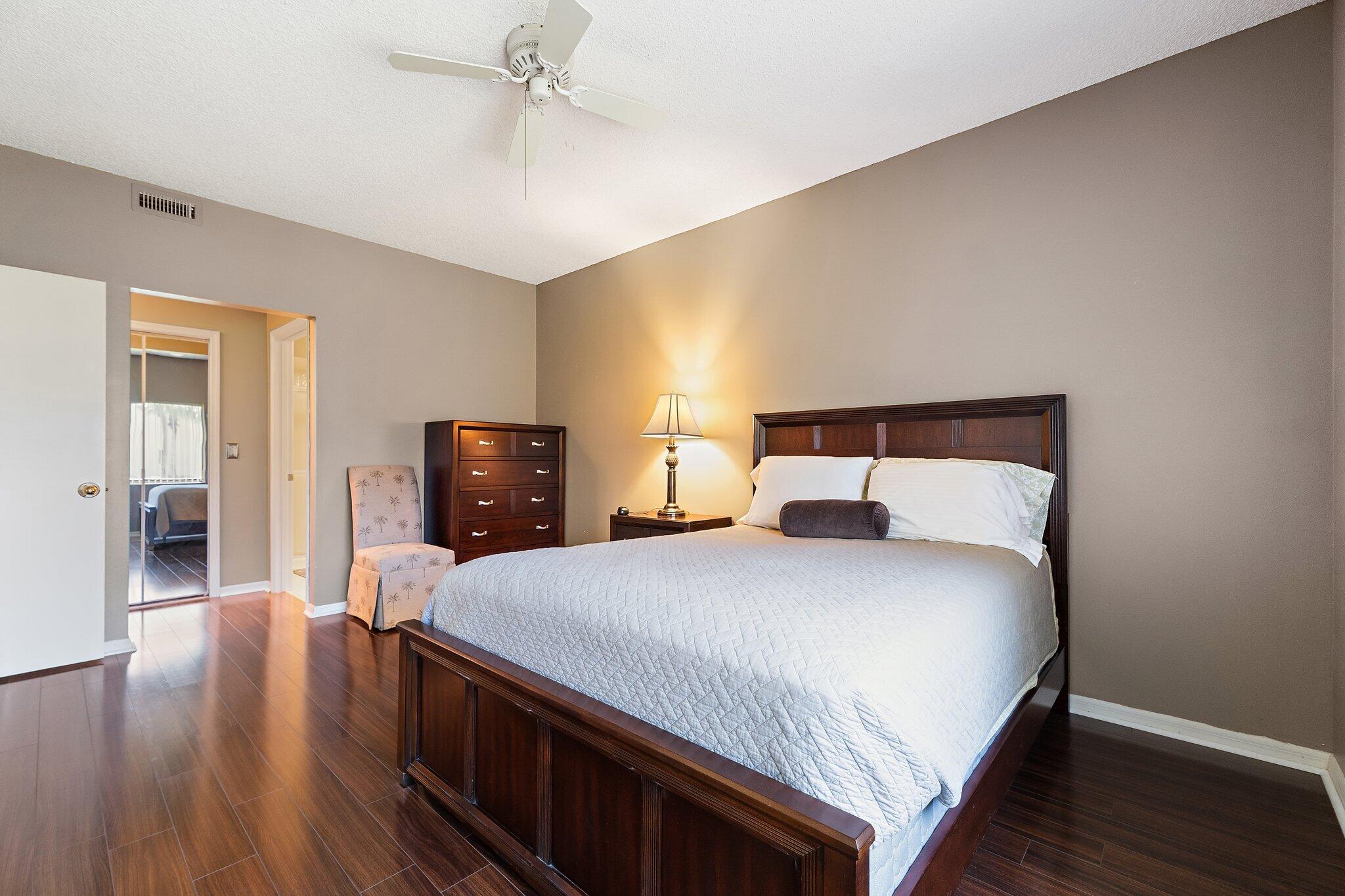 WILLIAMSBURG AT HERITAGE RIDGE CONDO - Residential