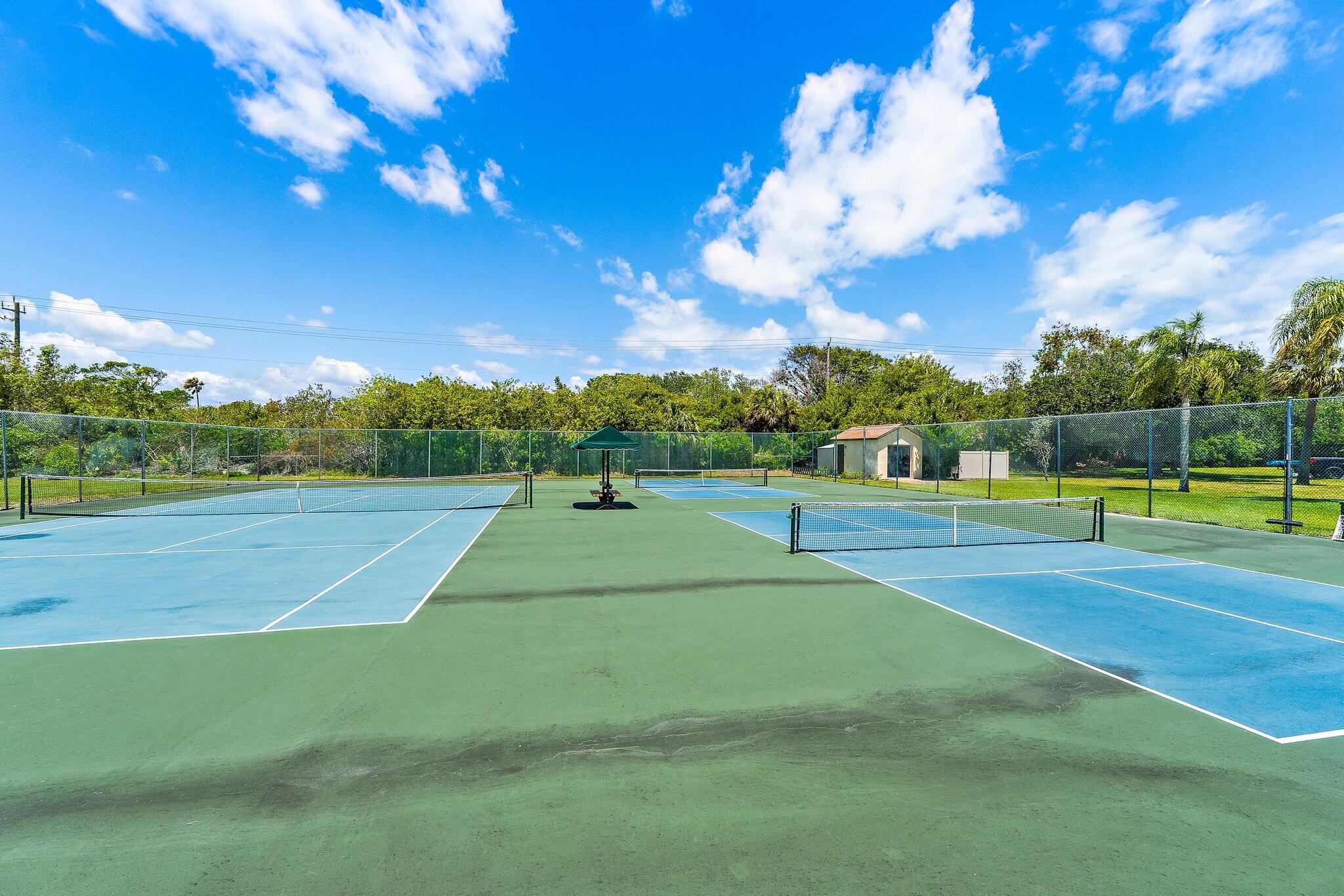 WILLIAMSBURG AT HERITAGE RIDGE CONDO - Residential