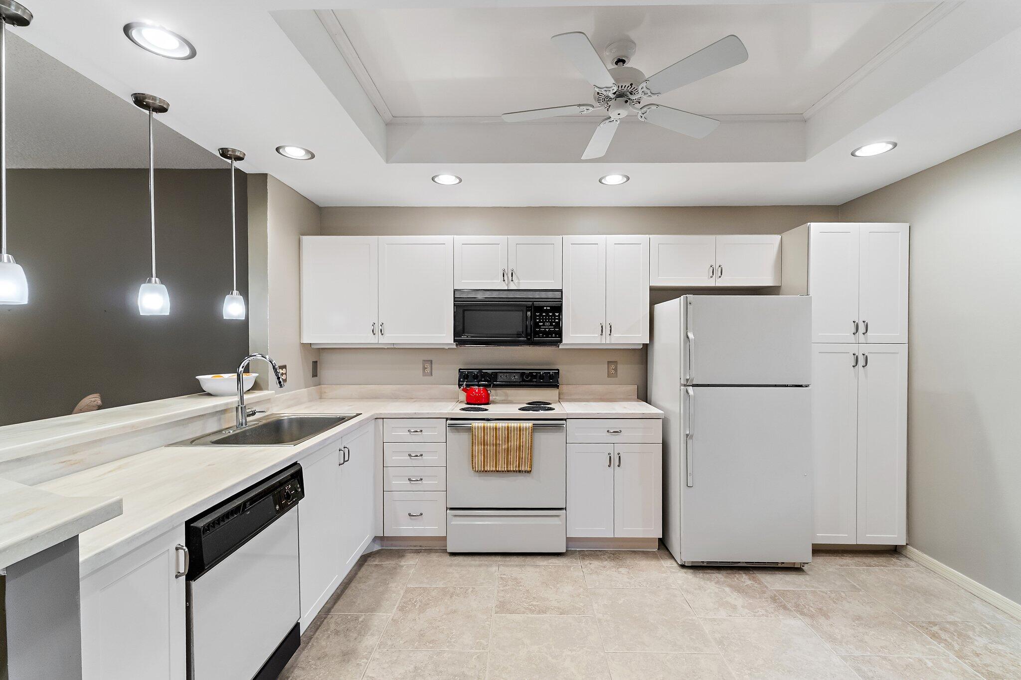 6503 SE Williamsburg Drive 104