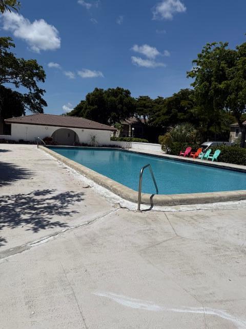CORAL GARDENS CONDO - Residential