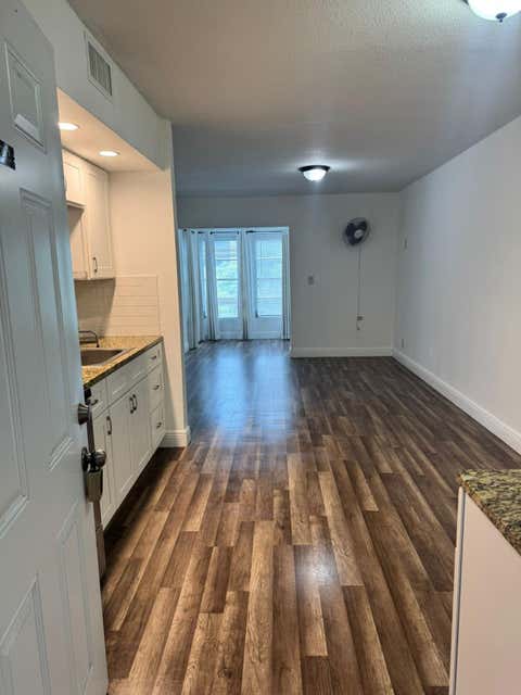 Tiny photo for 2710 Riverside Drive #203-a, Coral Springs, FL 33065 (MLS # B26029782)