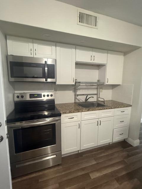 2710 Riverside Drive 203-a