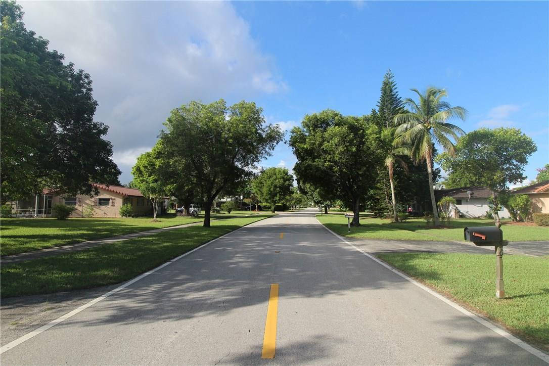 Coral Spgs Country Club - Residential
