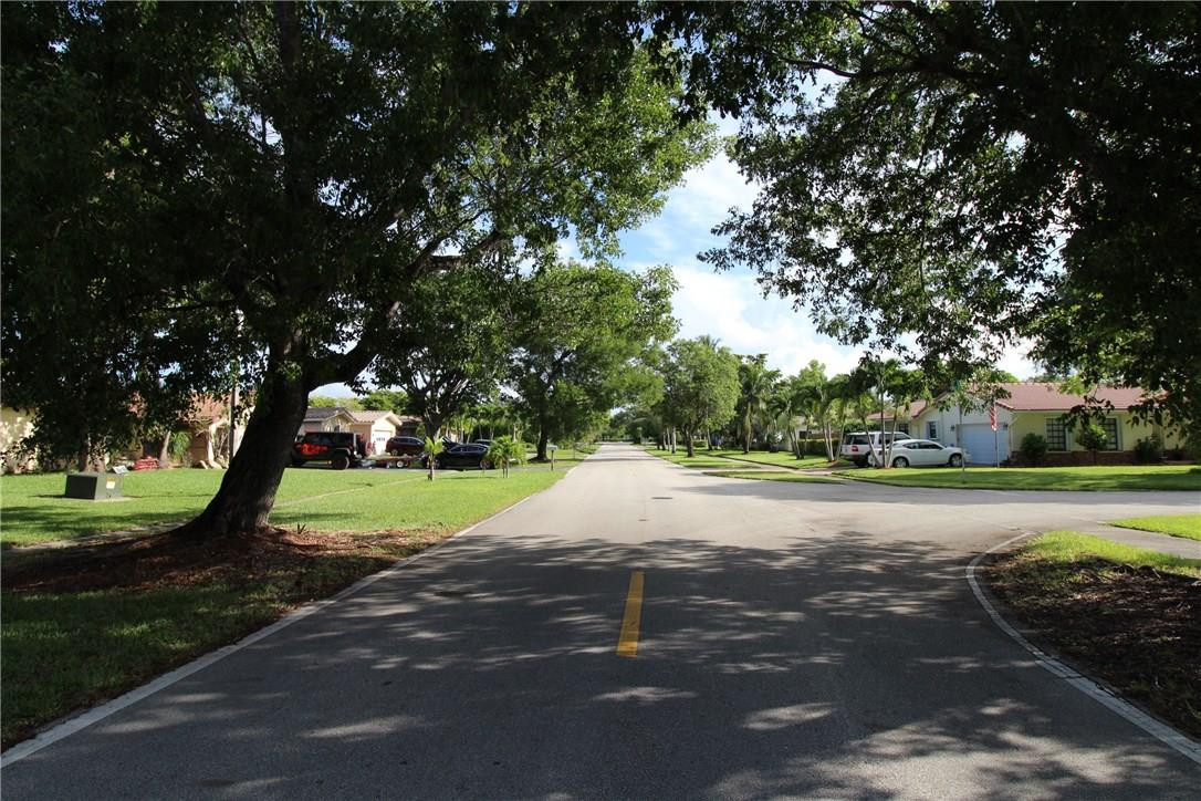 Coral Spgs Country Club - Residential