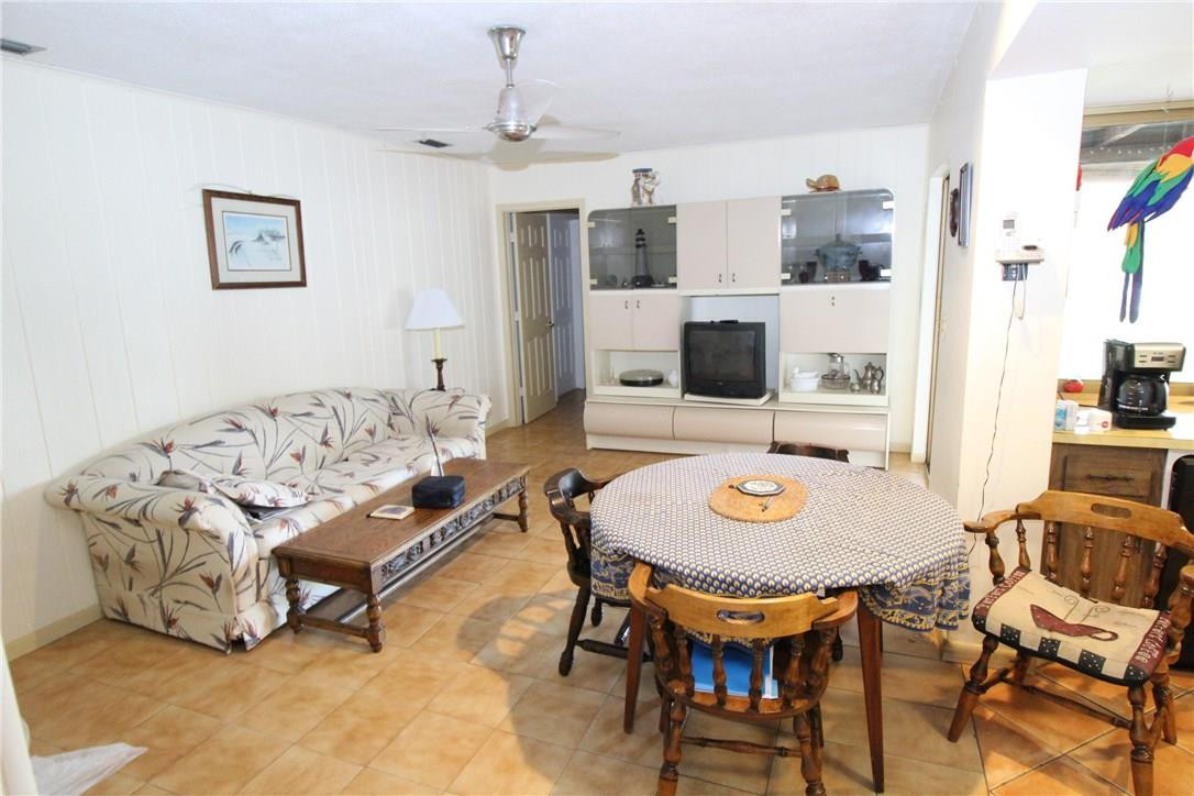 Coral Spgs Country Club - Residential