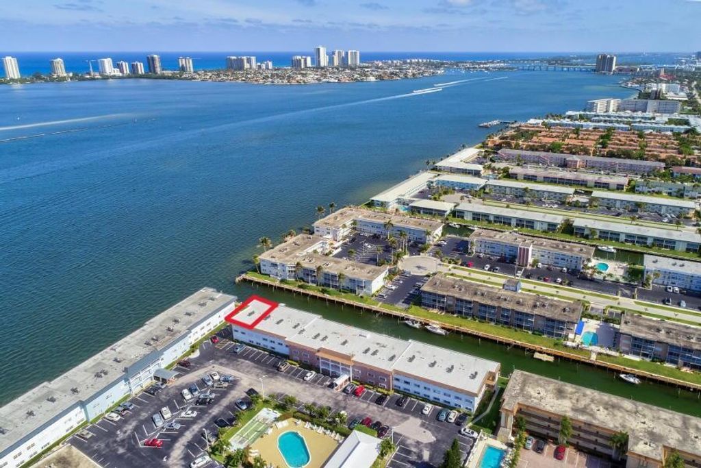 Photo of 110 Shore Court #201, North Palm Beach, FL 33408 (MLS # R11102375)