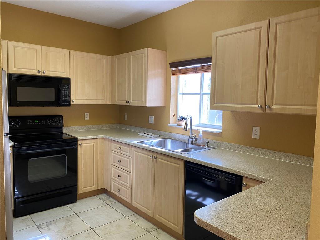 entrada at sunrise - Residential Lease