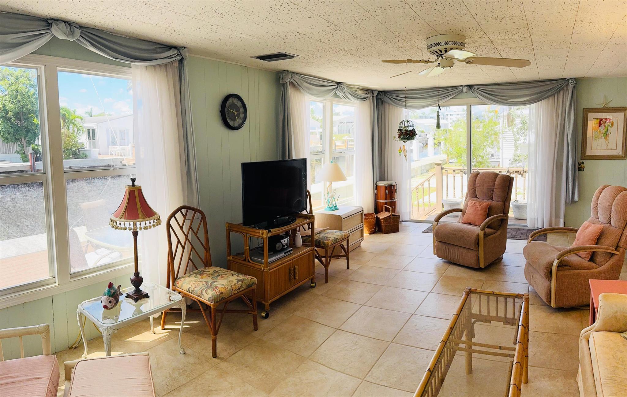 BRINY BREEZES, Inc - Residential