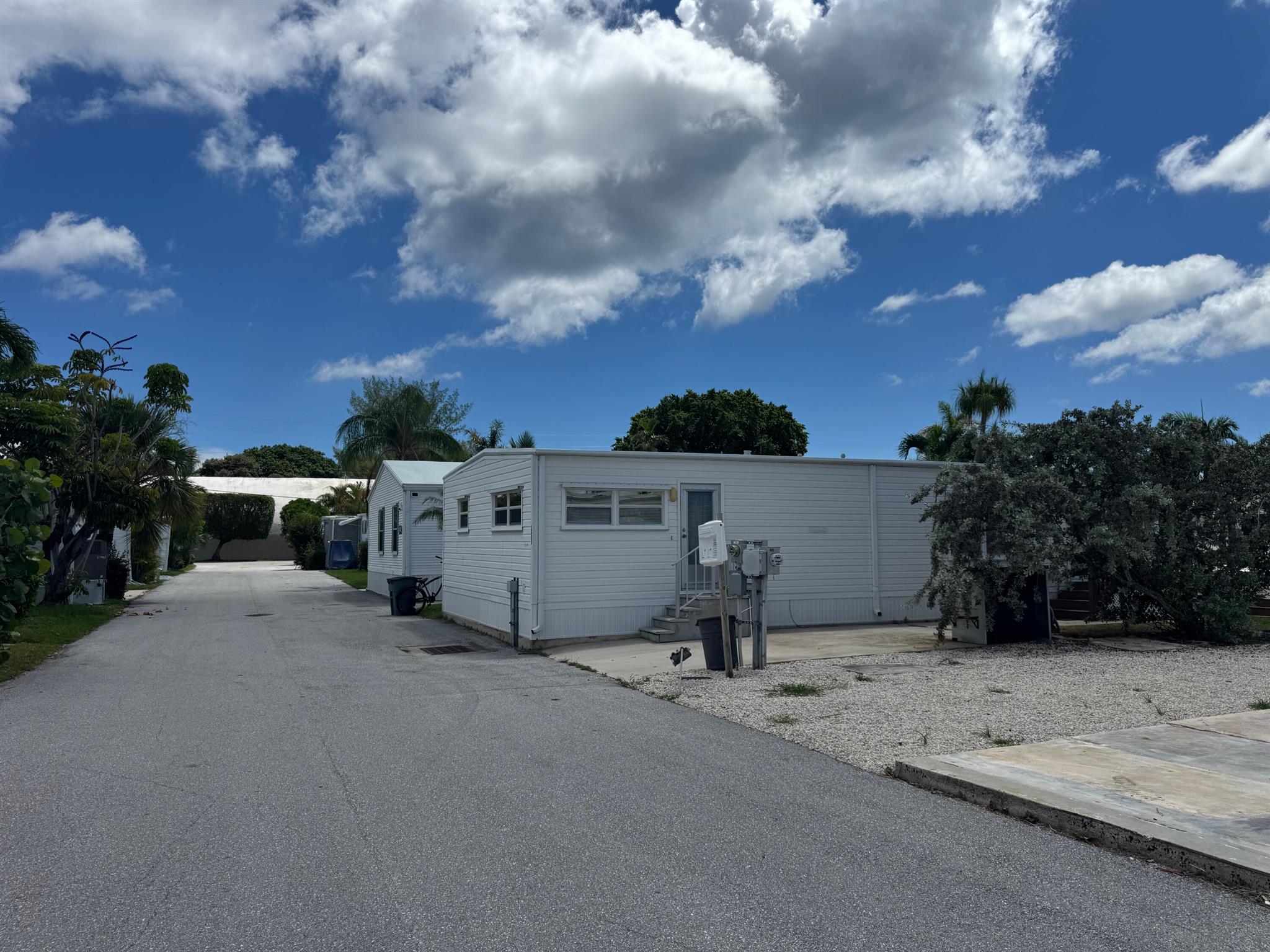 BRINY BREEZES, Inc - Residential