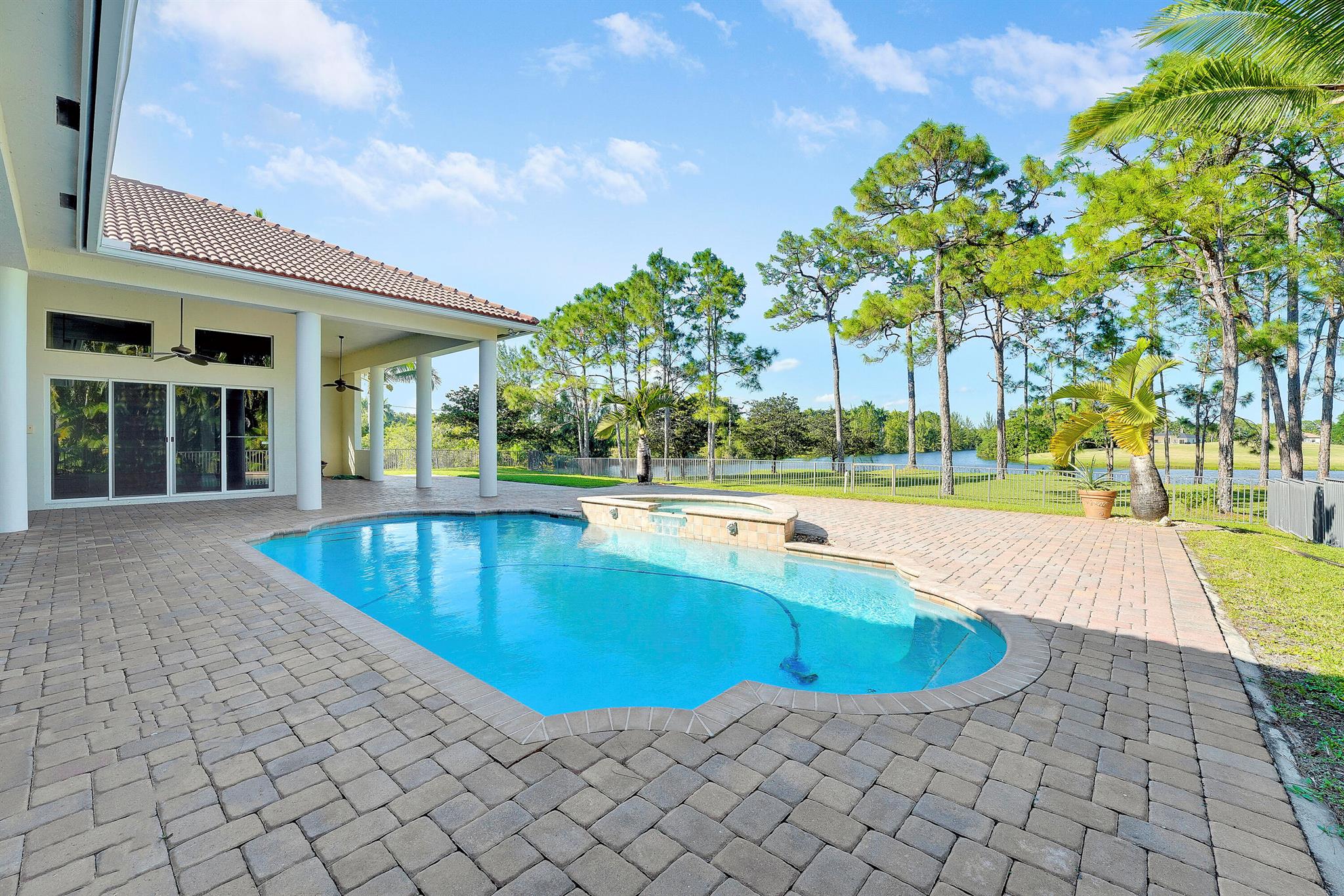 STONEWAL ESTATES - Residential Lease