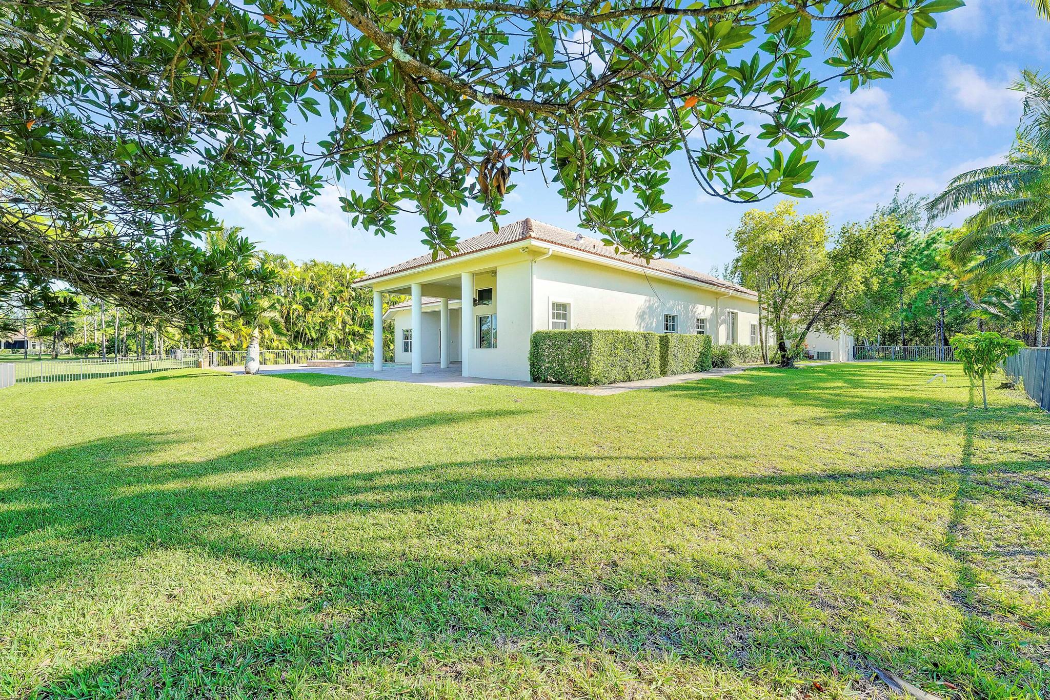 STONEWAL ESTATES - Residential Lease