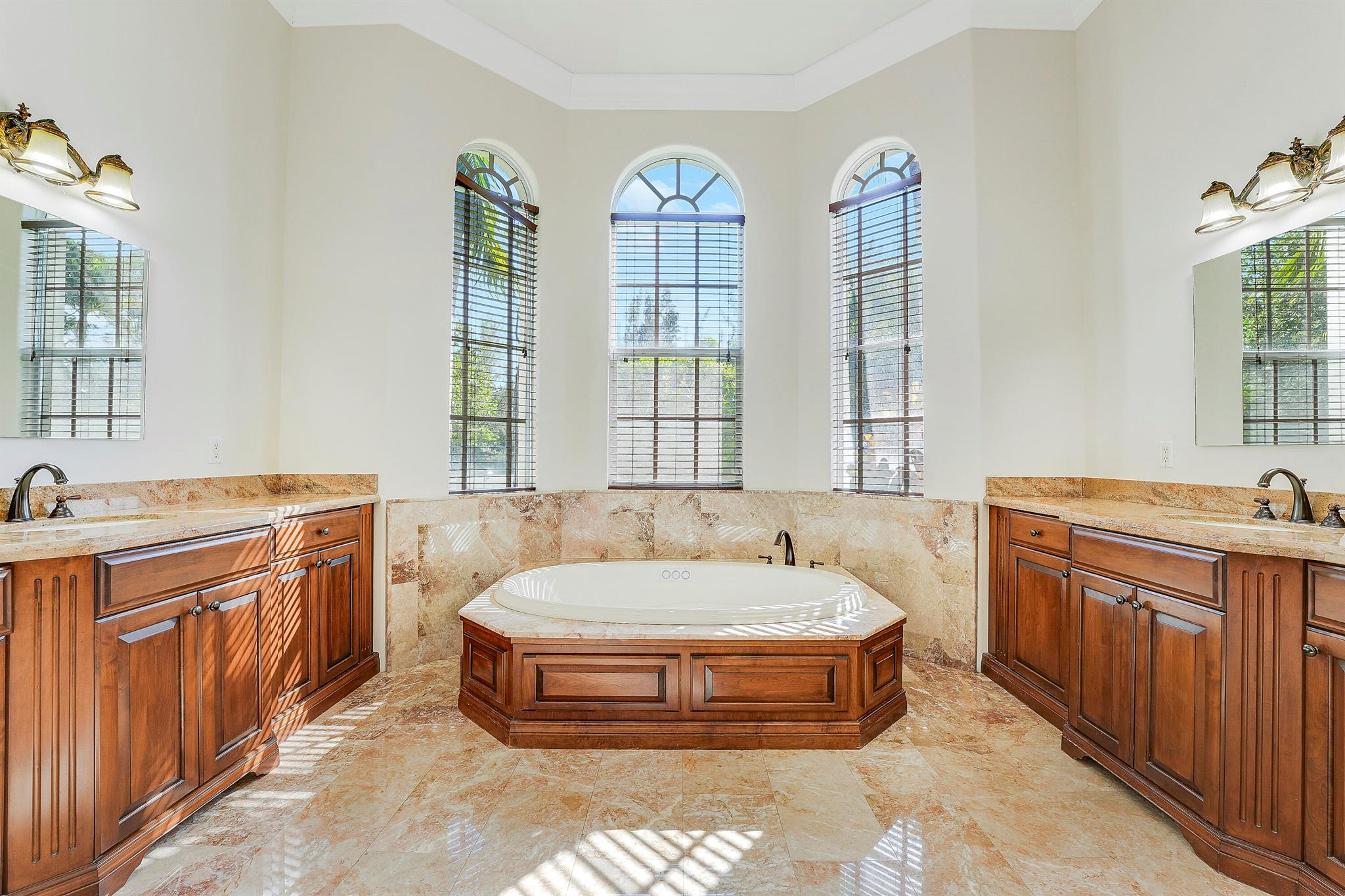 STONEWAL ESTATES - Residential Lease