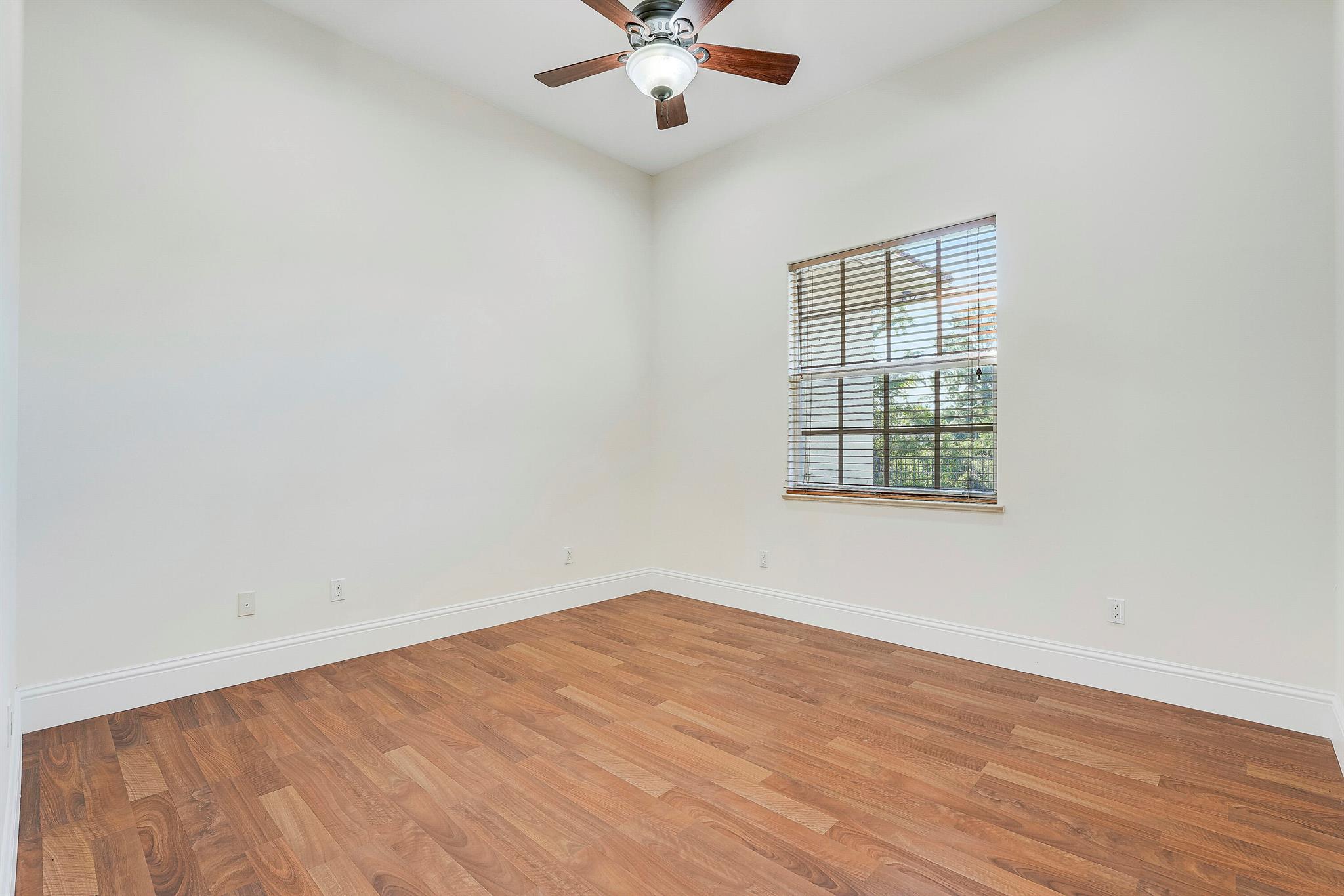 STONEWAL ESTATES - Residential Lease