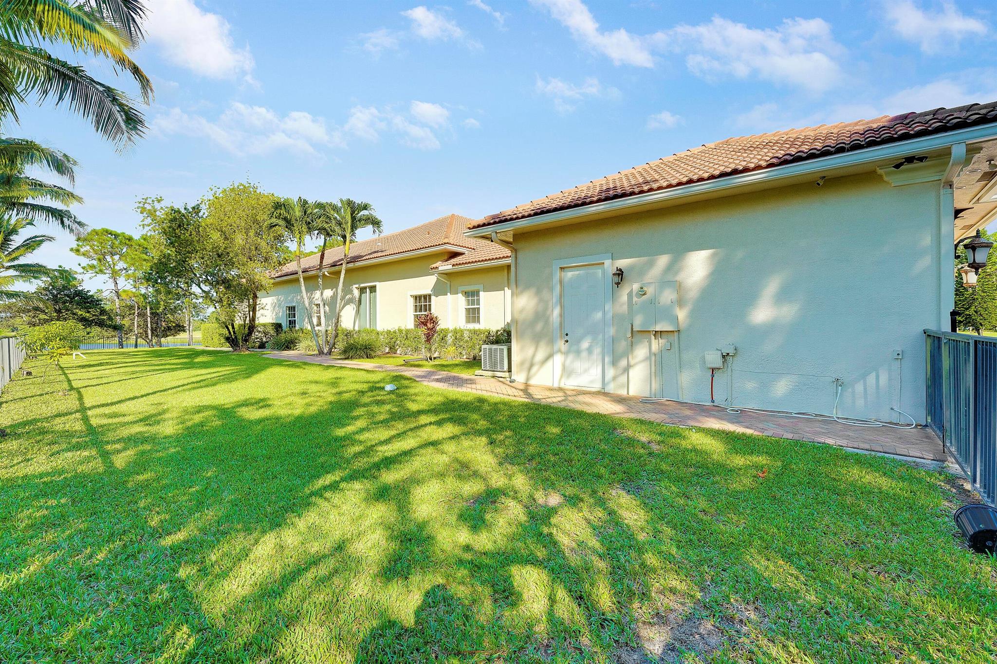 STONEWAL ESTATES - Residential Lease