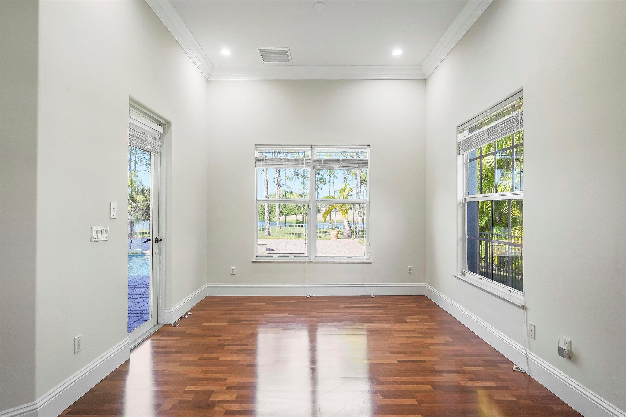 STONEWAL ESTATES - Residential Lease