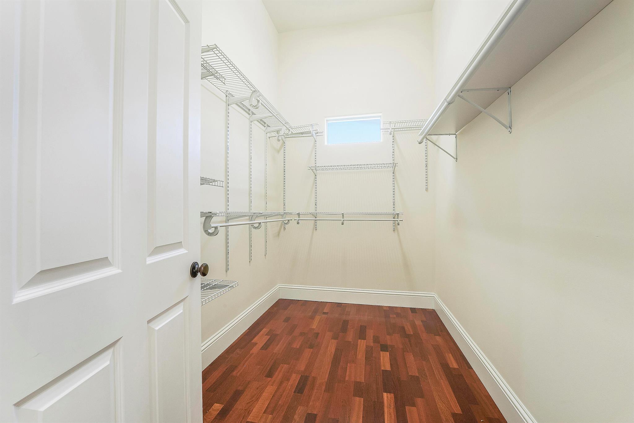 STONEWAL ESTATES - Residential Lease