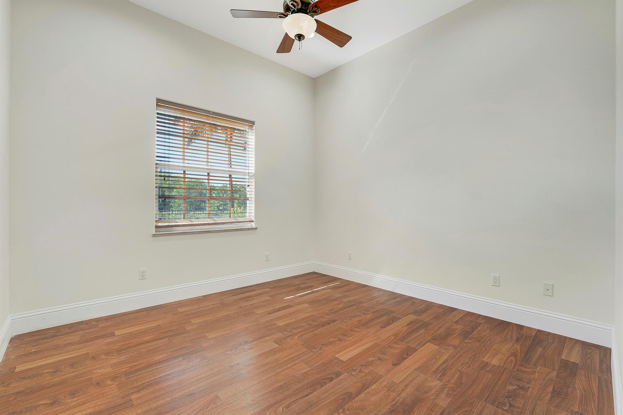 STONEWAL ESTATES - Residential Lease