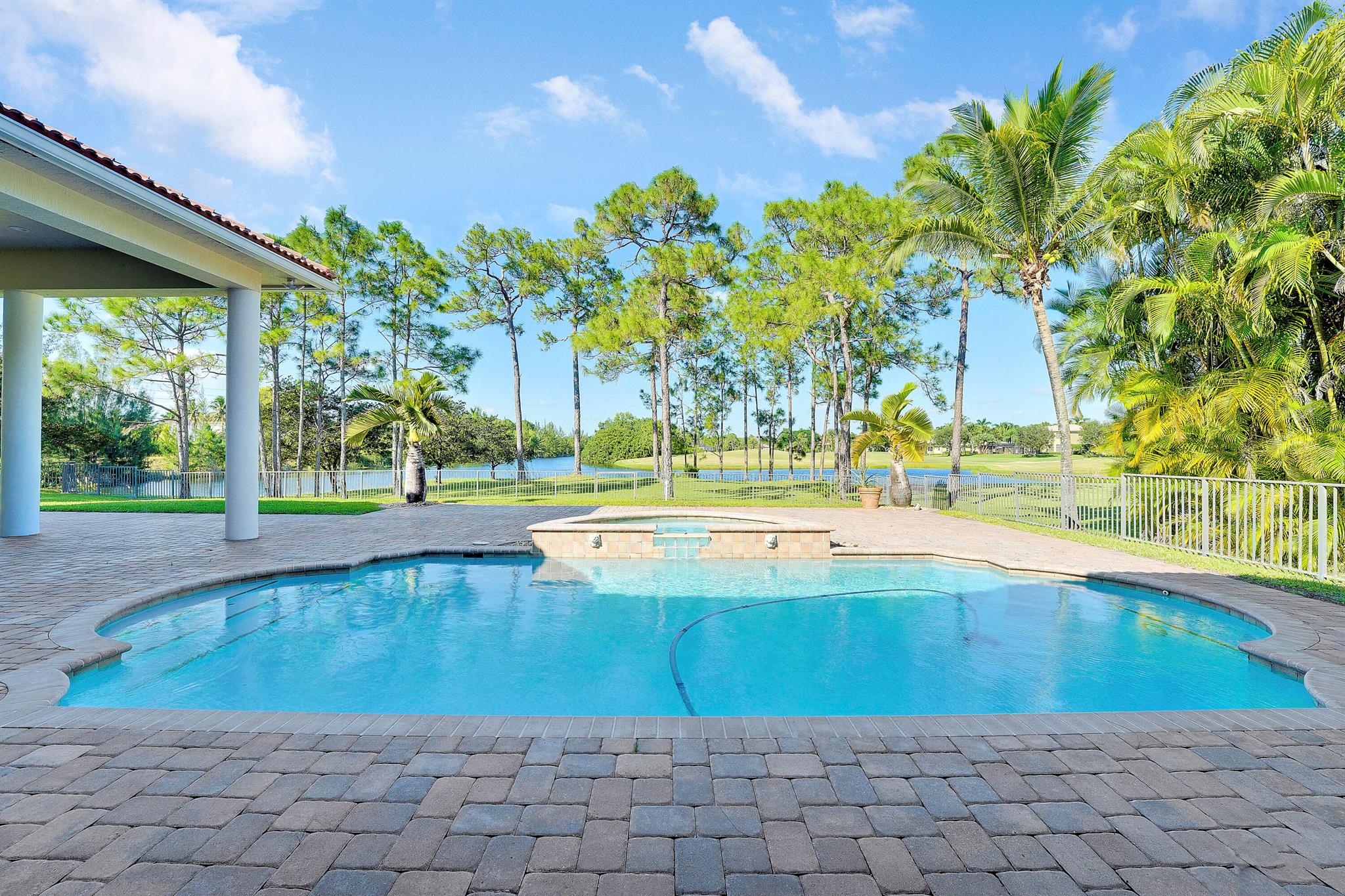 STONEWAL ESTATES - Residential Lease