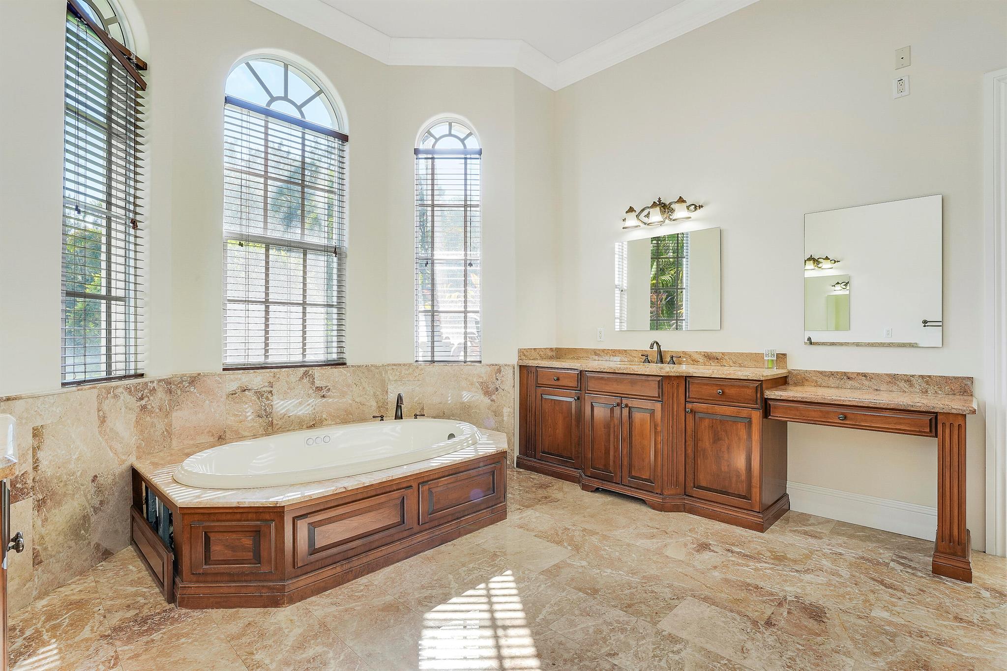 STONEWAL ESTATES - Residential Lease